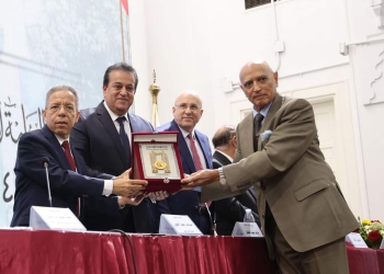 نقابة أطباء مصر تكرم ثلاثة من علماء الطب بجامعة الأزهر لجهودهم في دعم مسيرة المنظومة الصحيَّة