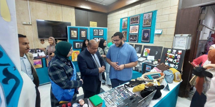 جامعة القاهرة تحتفل بيوم التفوق وتكرم المتميزين في كلية الاقتصاد والعلوم السياسية