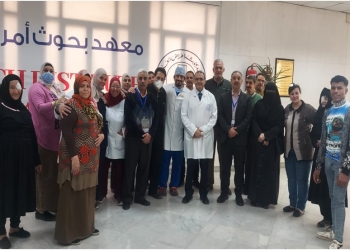 اطباء معهد امراض العيون