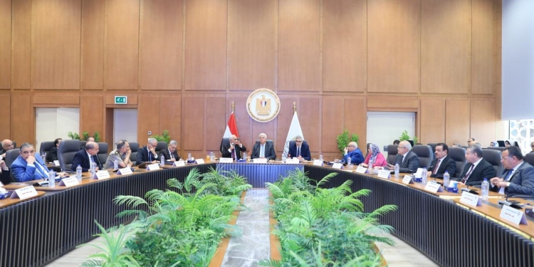 أبرزها قواعد تنسيق 2024.. المجلس الأعلى للجامعات يوافق على 15 قرار