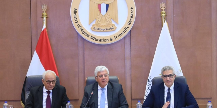 المجلس الأعلى للجامعات: تنسيق القبول بالجامعات الحكومية والمعاهد لكافة الشهادات بذات قواعد العام الماضي