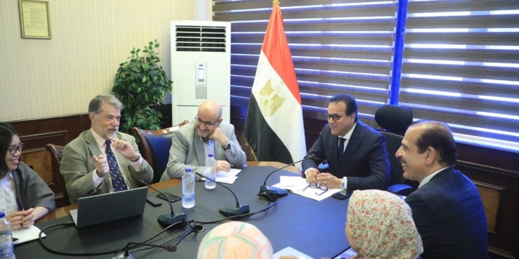 وزير الصحة يستقبل بعثة منظمة الصحة العالمية لبحث إجراءات حصول مصر على الإشهاد الدولي بالخلو من مرض الملاريا