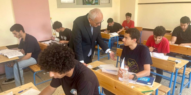 الثانوية العامة 2024.. تداول امتحان الإنجليزي كاملا على تليجرام