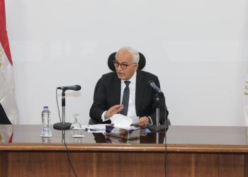 الثانوية العامة 2024.. «التعليم» تضبط طالب نشر امتحان الاقتصاد على الإنترنت بالشرقية