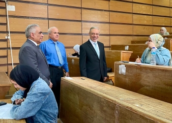 رئيس جامعة طنطا يتفقد سير امتحانات الفصل الدراسي الثاني بكلية الزراعة