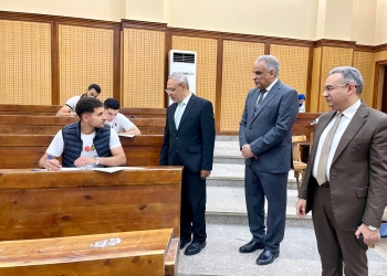 جولة تفقدية لرئيس جامعة طنطا بامتحانات كلية الهندسة