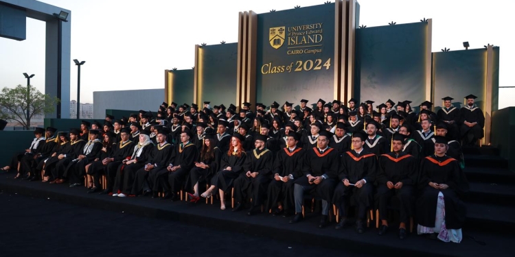 جامعة جزيرة الأمير إدوارد الكندية تحتفل بتخريج الدفعة الثالثة لعام 2024