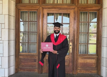 الباحث وائل ربيعي يحصل على الماجستير من جامعة أركنساس الأمريكية عن أول رسالة علمية بشأن أحداث ٧ أكتوبر