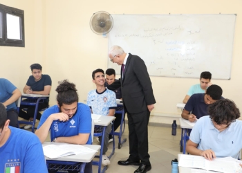 «حجازي» يتفقد امتحانات الثانوية العامة بمدرسة “STEM” و٦ أكتوبر للمكفوفين