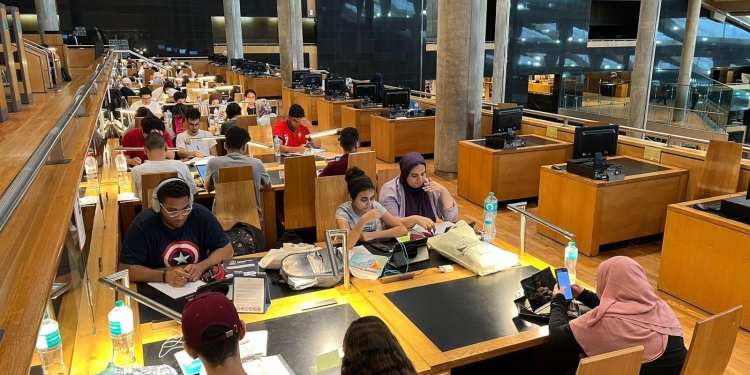 لمواجهة أزمة انقطاع الكهرباء..مكتبة الإسكندرية تفتح أبوابها لطلاب الثانوية العامة