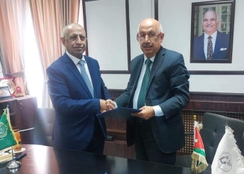 الأكاديمية العربية توقع إتفاقية مع الرابطة العلمية لمراكز بحوث تنمية الموارد البشرية في الوطن العربي