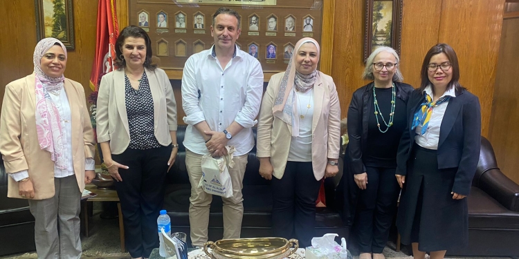 “ألسن عين شمس” تستقبل وفدا من جامعة جان مولان ليون ٣ بفرنسا