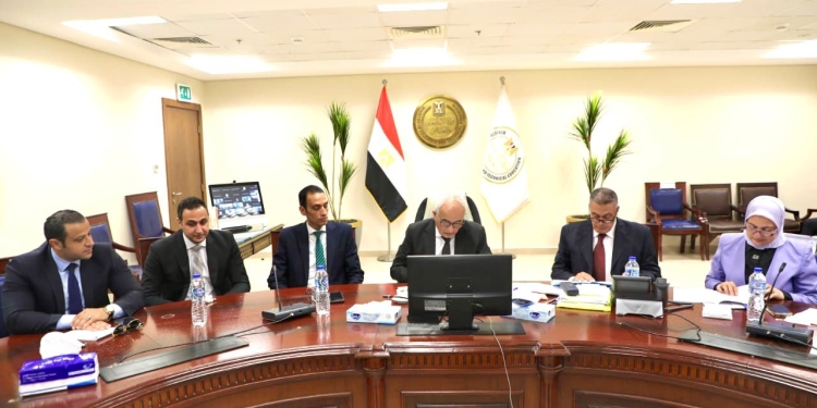 الثانوية العامة 2024.. "حجازي" يتابع الامتحانات من غرفة العمليات المركزية