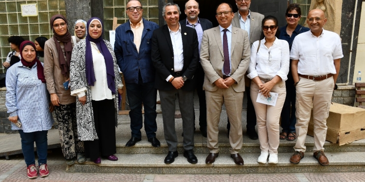 رئيس جامعة حلوان يفتتح معرض التصوير الفوتوغرافي لطلاب كلية الفنون الجميلة