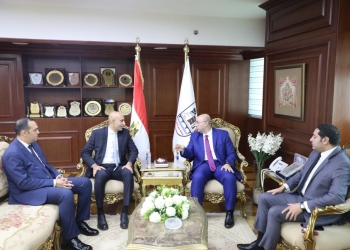 "عبداللطيف" يجتمع بقيادات “التعليم” ببني سويف والفيوم وأسيوط