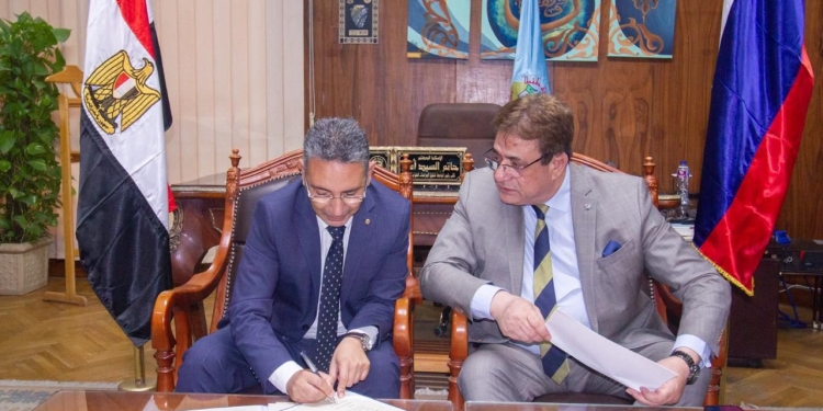 توقيع مذكرة تفاهم بين جامعتى طنطا والأورال الفدرالية الروسية