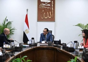 التعليم: الطلاب "بتسيب" المدرسة بتعليمها المجاني وتذهب للدروس "عشان مبيلقوش تعليم"