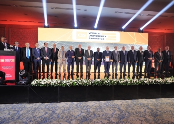 وزير التعليم العالي يعقد اجتماعًا مع رؤساء الجامعات المُدرجة بتصنيف QS العالمي