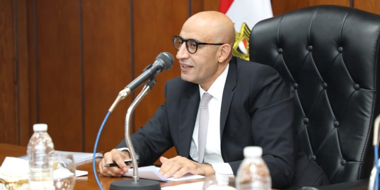 التربية والتعليم: التعلب على مشكلة الكثافة الطلابية المرتفعة سيكون بطرق تقليدية وأخرى مبتكرة