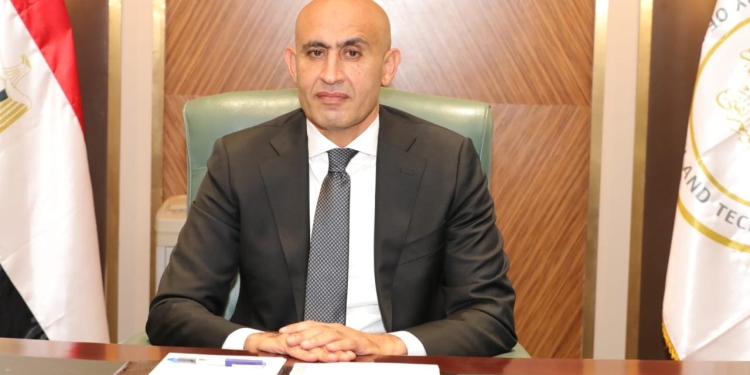 سؤال برلماني حول السيرة الذاتية لوزير التعليم الجديد