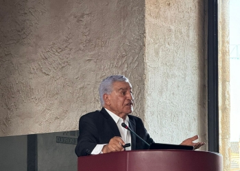 زاهي حواس سنطالب بعودة رأس نفرتيتي في شهر سبتمبر القادم