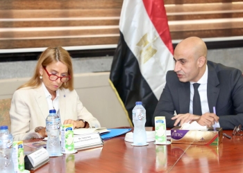 «عبداللطيف» يبحث سبل التعاون بالمشروعات التعليمية التي يتم تنفيذها بالتعاون اليونسكو