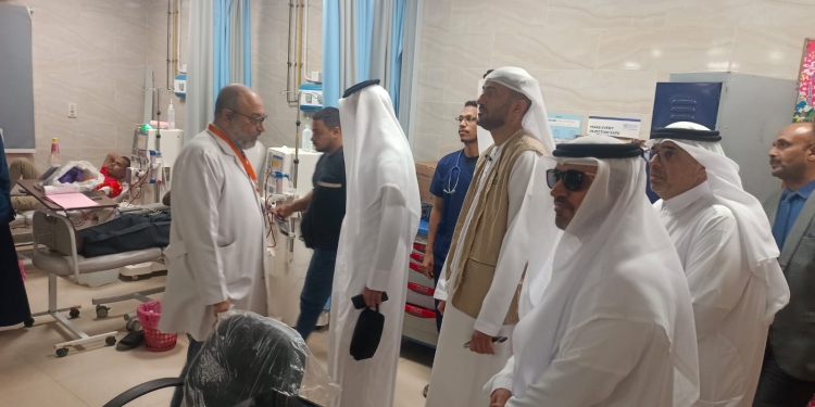 مستشفيات جامعة أسوان تستقبل الشيخ القاسمي لإنطلاق أكبر قافلة طبية مجانية لمرضي العيون