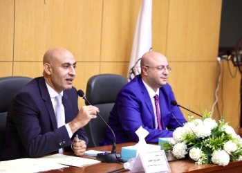 عبداللطيف: لن نطرح حلول تثقل كاهل المعلمين وآليات تنفيذها بالتعاون مع الجميع