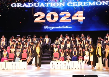 التعليم تحتفل بتخرج الدفعة الثامنة من طلاب مدارس النيل المصرية الدولية ٢٠٢٤