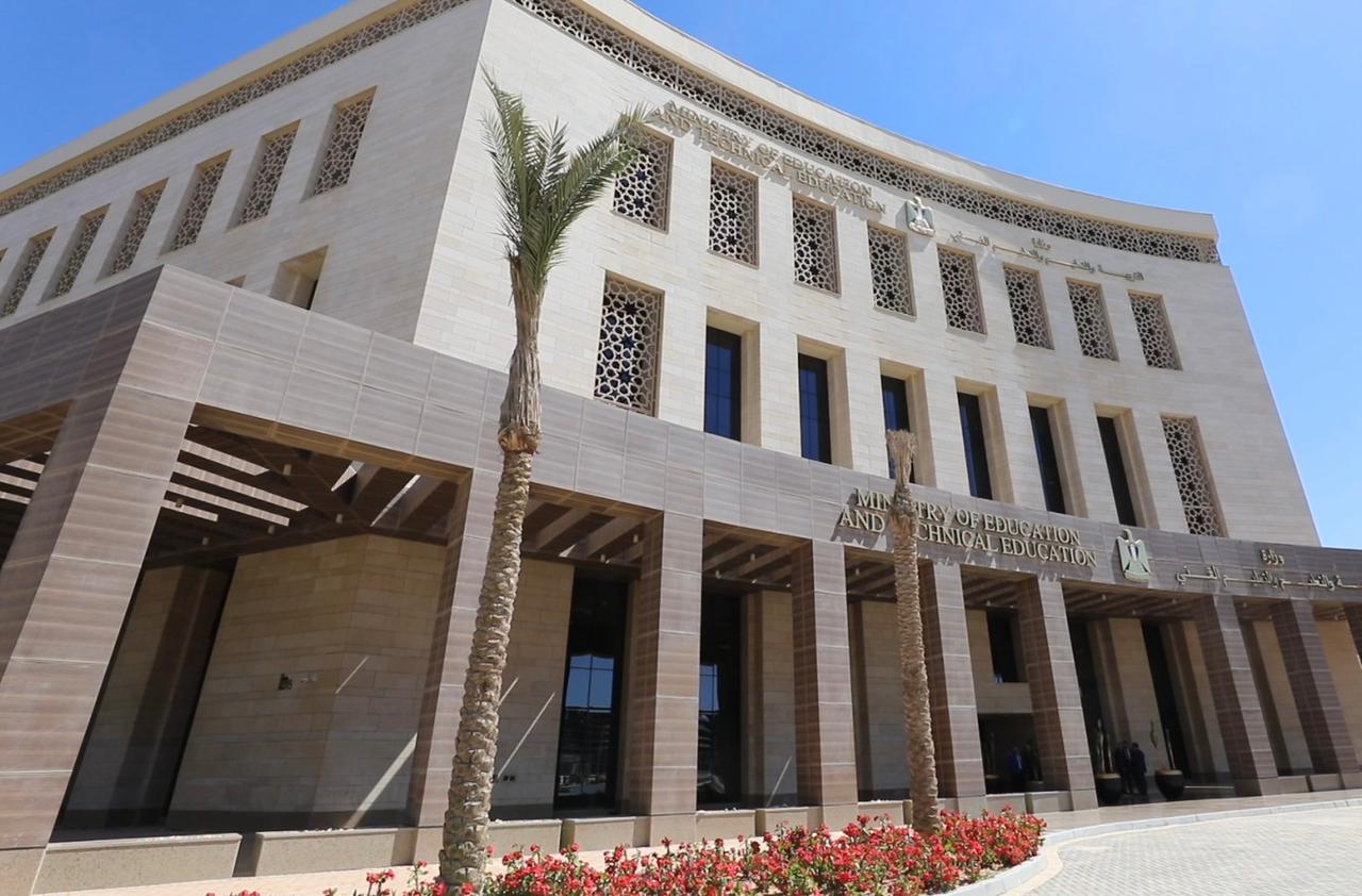 بعد قليل.. انطلاق امتحانات الدبلومات الفنية 2026 بنظام البوكليت