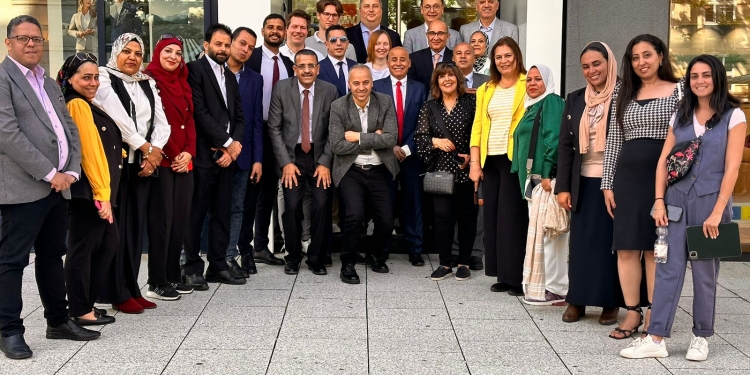 رئيس المجلس الاقتصادي بولاية بادن ڤورتمبرج: نحتاج إلى خريجي الجامعة الألمانية بالقاهرة بسبب جودة تعليمهم