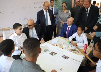 التربية والتعليم: حلول كثافات الفصول لن تثقل كاهل المعلمين وتنفيذ الآليات بالتعاون بين كافة الأطراف