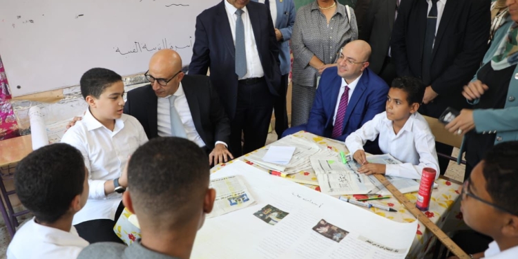 التربية والتعليم: حلول كثافات الفصول لن تثقل كاهل المعلمين وتنفيذ الآليات بالتعاون بين كافة الأطراف