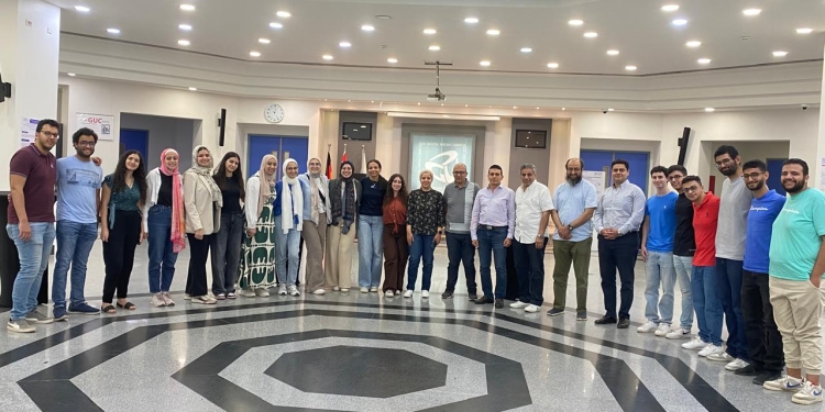 الألمانية بالقاهرة تنظم معرض لمشاريع تخرج طلاب كلية هندسة و تكنولوجيا المعلومات