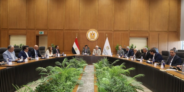لتعزيز الوعي لطلاب الجامعات.. وزيرا التعليم العالي والثقافة يبحثان التعاون المشترك
