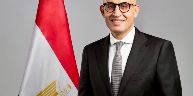 بداية من العام المقبل.. تدريس مادة التاريخ لطلاب الشعبة العلمية