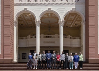 أوائل الثانوية العامة يتفقدون الجامعة البريطانية للتعرف على الكليات والمنح المجانية والمزايا الأكاديمية