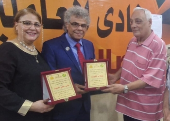 صالون الزمن الجميل يكرم رئيس الجالية المصرية بألمانيا