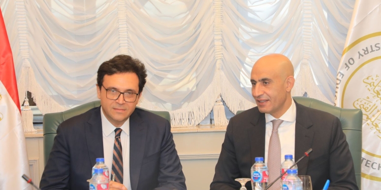 وزيرا التعليم والثقافة يبحثان سبل تعزيز وعي لطلاب واكتشاف المواهب