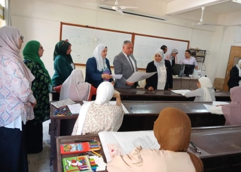 نائب رئيس جامعة الأزهر يتفقد لجان اختبارات القدرات بفرع البنات بالقاهرة