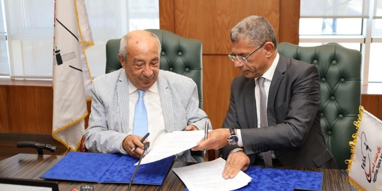 نقيب المهندسين يوقع بروتوكول تعاون مع وكالة الفضاء المصرية