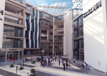 جامعة هارتفوردشاير تعلن فتح باب التقدم لكلياتها وتوفر منح دراسية تصل إلى 50% لطلاب الثانوية العامة الأوائل