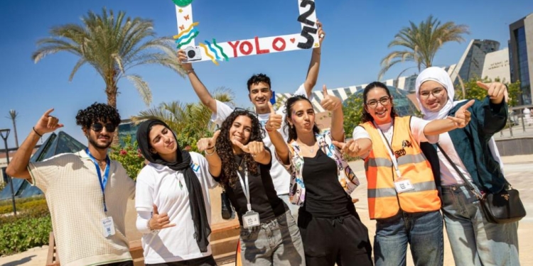 جامعة مصر للمعلوماتية تنظم اليوم الإرشادي للطلاب الجدد.. وتبدأ العام الأكاديمي بجميع الكليات