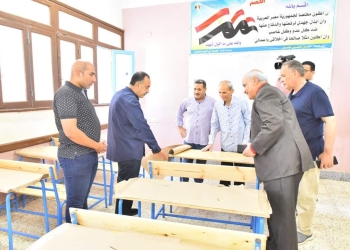 تسليم قافلة مقاعد مدرسية جديدة لمديرية التعليم بأسيوط