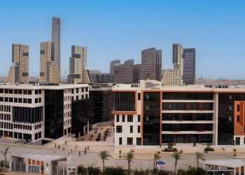 افتتاح تاريخي .. الرئيس الألماني يفتتح الجامعة الألمانية الدولية Giu ويعبر من بوابة الأمل