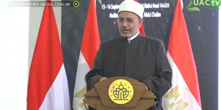 رئيس جامعة الأزهر يشهد تدشين رابطة الأكاديميين من "خريجي الأزهر" بإندونيسيا