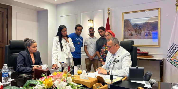 محافظة جنوب سيناء تشكل لجنة لمتابعة تنفيذ مشروع الهوية البصرية لسانت كاثرين ونوبيع