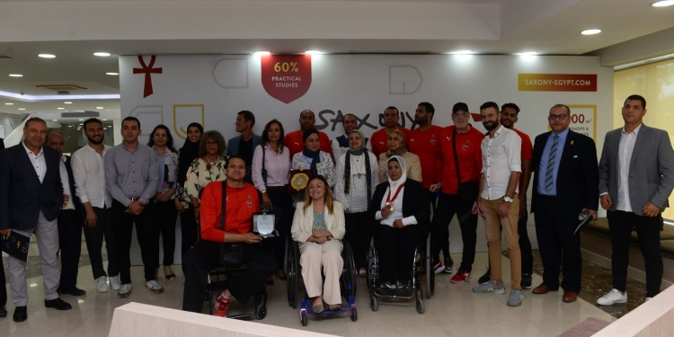 جامعة ساكسوني مصر تكرم أبطال مصر في دورة الألعاب البارلمبية بباريس