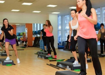 كلية تربية رياضية بنات حلوان تمنح دبلوم فى ( الايروبيك)