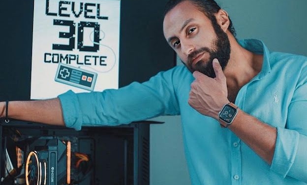 بعد أحداث لبنان.. التقني محمد منعم يشرح تقنيات أجهزة الاتصالات ويطمأن مستخدمي أجهزة “الهوكي توكي”